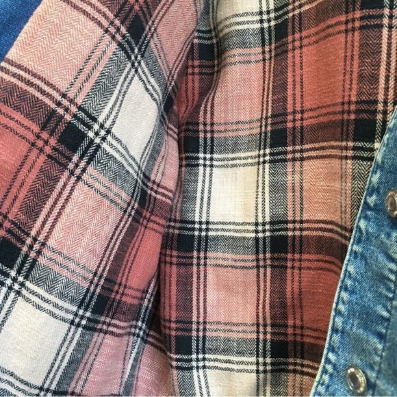 AMERICAN EAGLE JEAN JACKET‎ WITH PLAID FLANNEL LINING - Picture 3 of 11